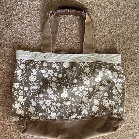 Day / Beach Tote! - Picture 3 of 9